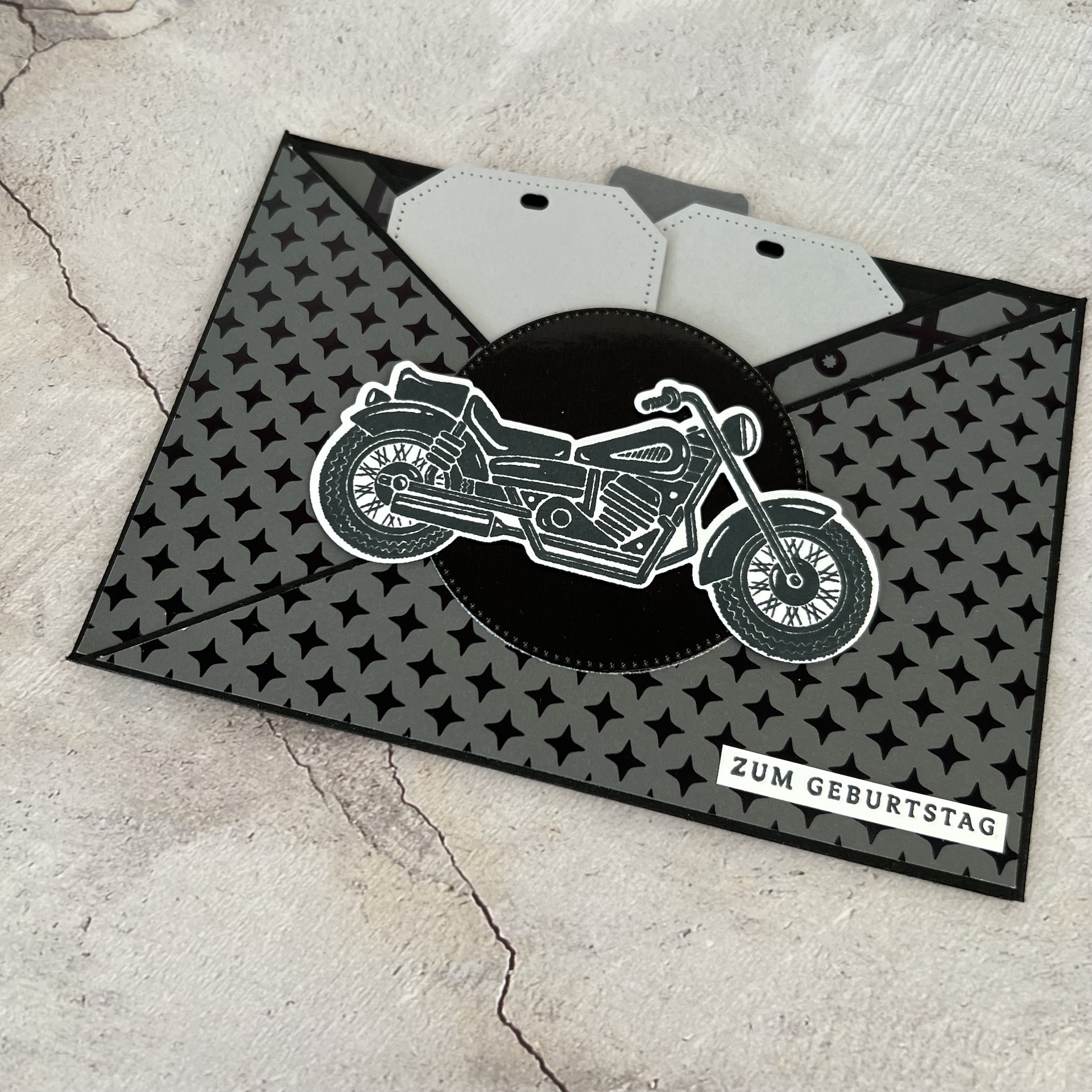 01.02. Criss Cross 1.jpeg